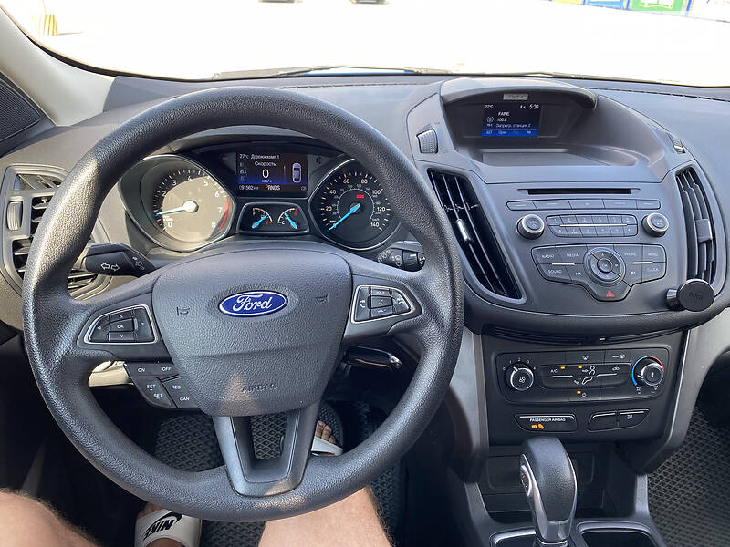 Внедорожник / Кроссовер Ford Escape 2016 в Тернополе