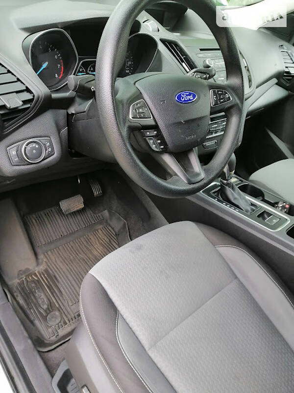 Внедорожник / Кроссовер Ford Escape 2018 в Золочеве