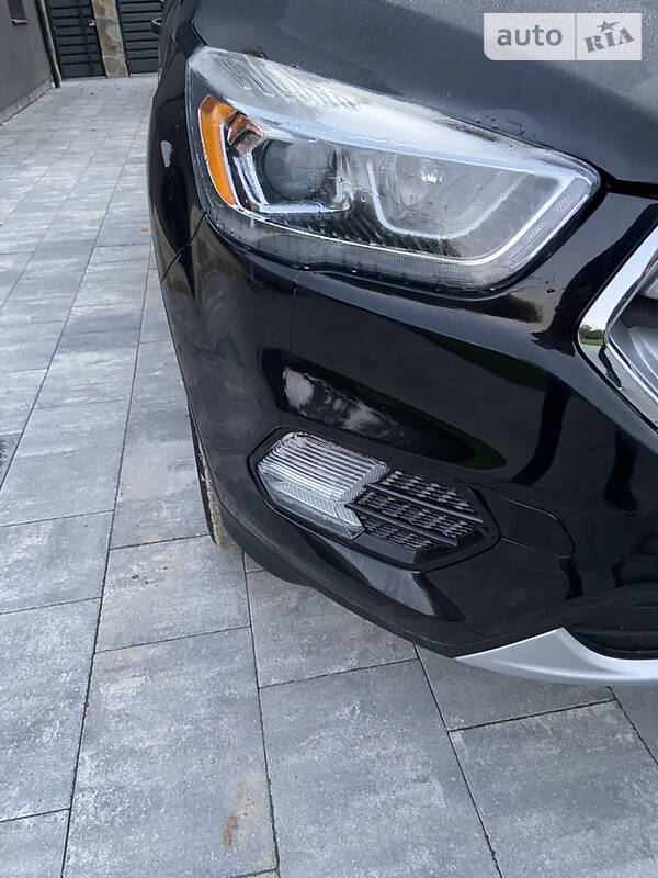 Позашляховик / Кросовер Ford Escape 2017 в Івано-Франківську фото 15 Позашляховик / Кросовер Ford Escape 2017 в Івано-Франківську