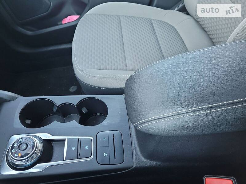 Внедорожник / Кроссовер Ford Escape 2020 в Кременчуге