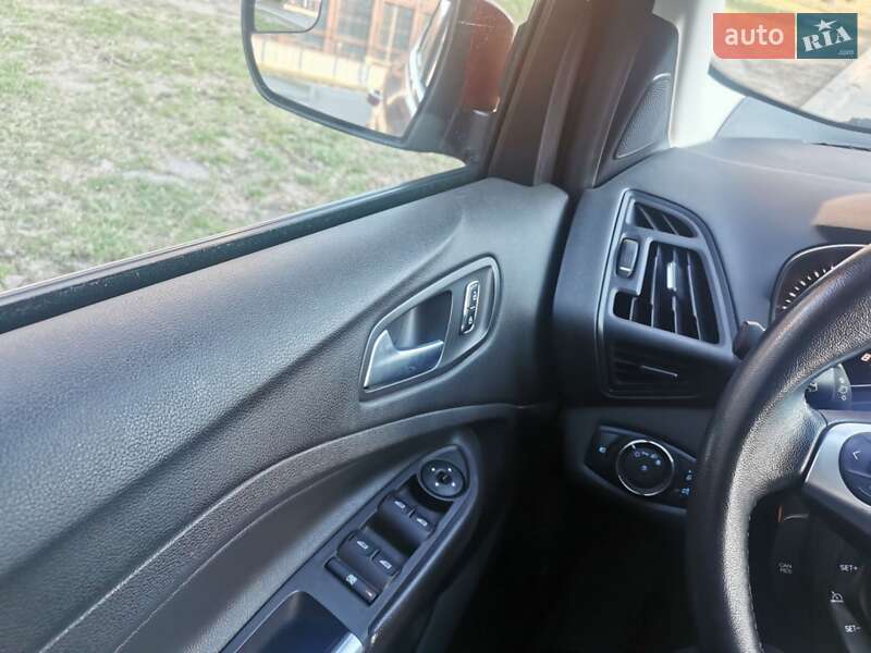 Внедорожник / Кроссовер Ford Escape 2014 в Сумах фото 9 Внедорожник / Кроссовер Ford Escape 2014 в Сумах
