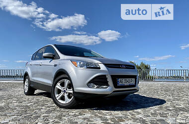 Внедорожник / Кроссовер Ford Escape 2015 в Днепре