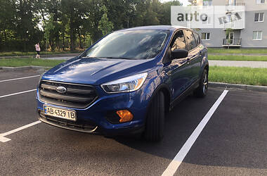 Внедорожник / Кроссовер Ford Escape 2016 в Виннице