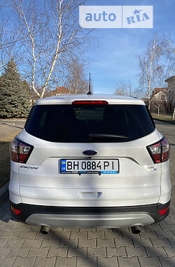 Внедорожник / Кроссовер Ford Escape 2017 в Одессе