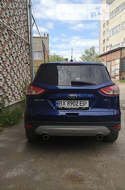 Внедорожник / Кроссовер Ford Escape 2015 в Львове