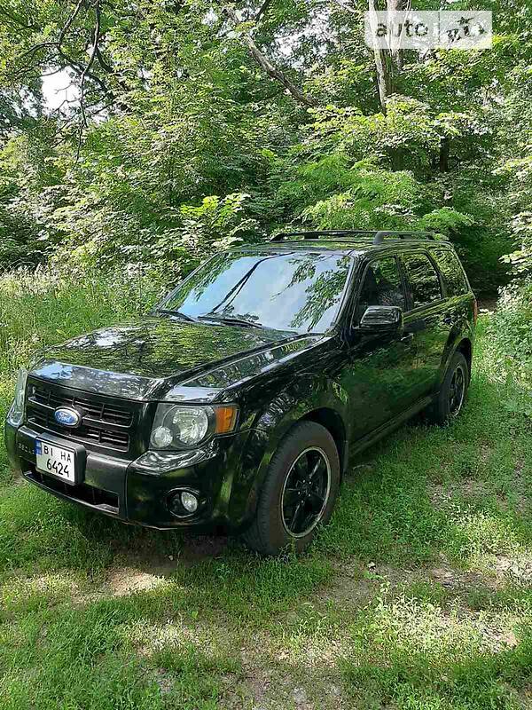 Внедорожник / Кроссовер Ford Escape 2011 в Лубнах