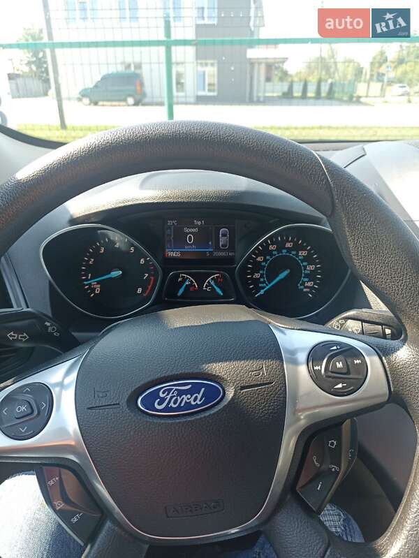 Внедорожник / Кроссовер Ford Escape 2014 в Каменке-Бугской