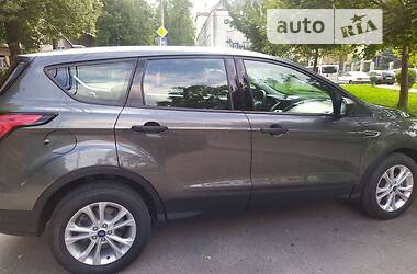 Позашляховик / Кросовер Ford Escape 2019 в Рівному