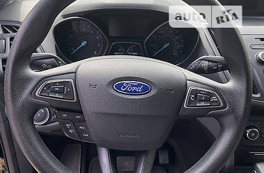 Позашляховик / Кросовер Ford Escape 2016 в Івано-Франківську