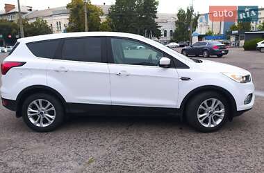 Внедорожник / Кроссовер Ford Escape 2019 в Краматорске