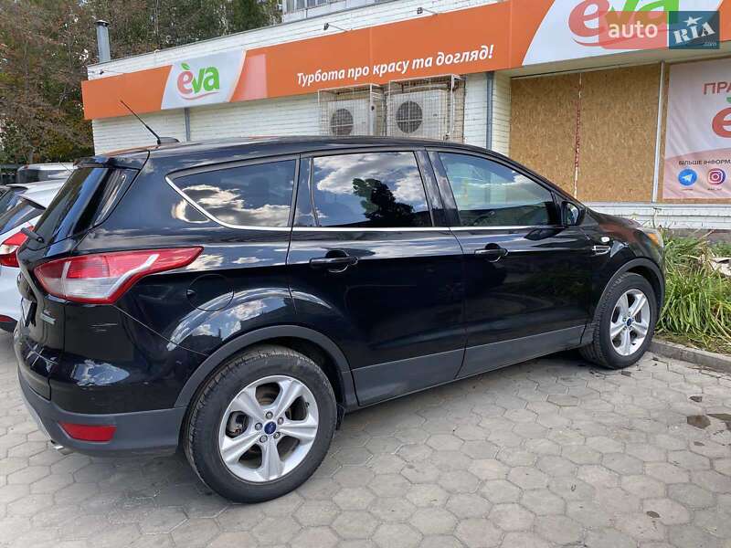 Внедорожник / Кроссовер Ford Escape 2015 в Новомосковске