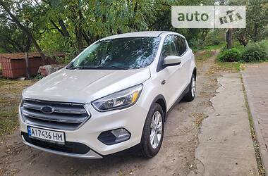 Позашляховик / Кросовер Ford Escape 2016 в Ірпені