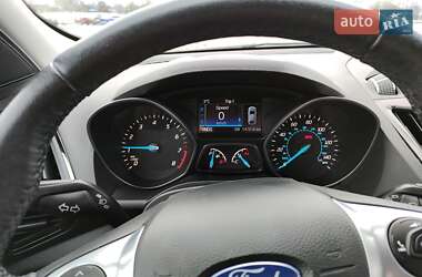 Внедорожник / Кроссовер Ford Escape 2015 в Львове