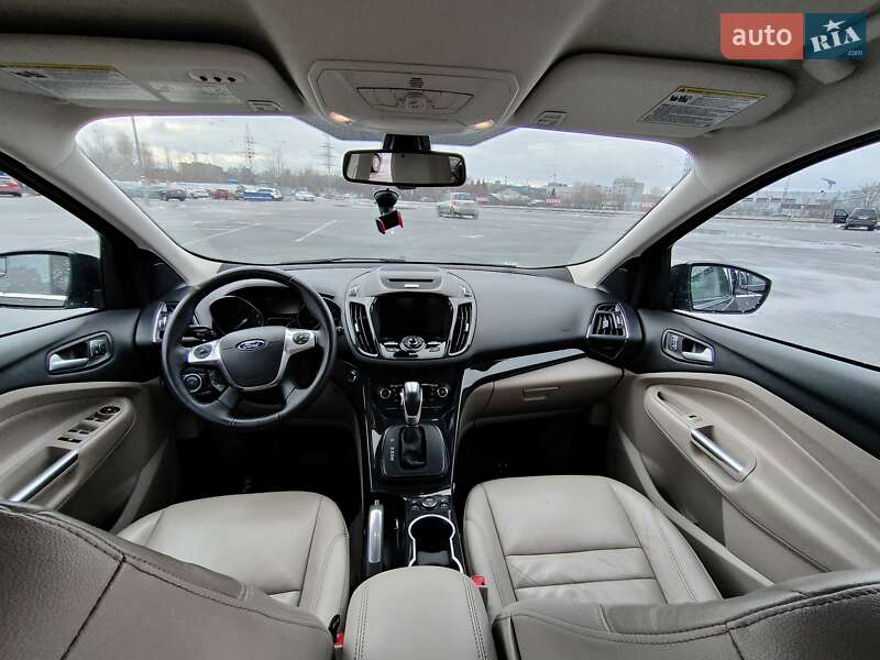 Внедорожник / Кроссовер Ford Escape 2015 в Львове