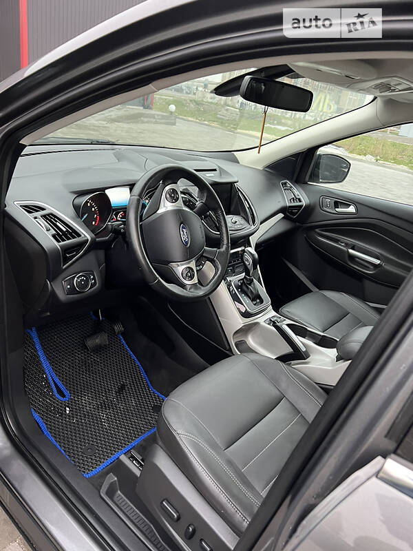 Внедорожник / Кроссовер Ford Escape 2013 в Тернополе
