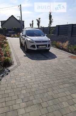 Внедорожник / Кроссовер Ford Escape 2013 в Монастыриске