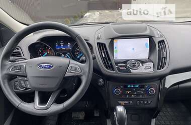 Позашляховик / Кросовер Ford Escape 2019 в Коломиї