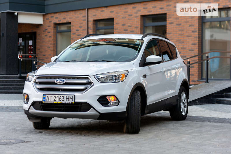 Внедорожник / Кроссовер Ford Escape 2018 в Коломые