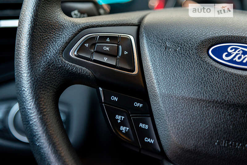 Внедорожник / Кроссовер Ford Escape 2018 в Коломые