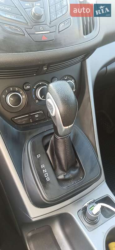 Позашляховик / Кросовер Ford Escape 2014 в Ізяславі