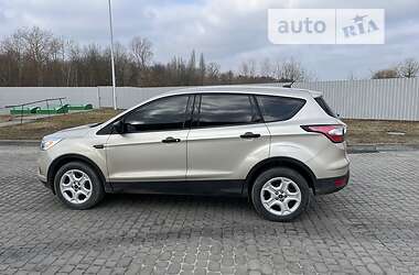 Позашляховик / Кросовер Ford Escape 2017 в Бердичеві