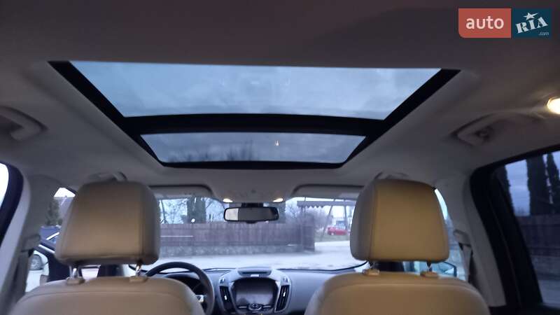 Внедорожник / Кроссовер Ford Escape 2016 в Хмельницком