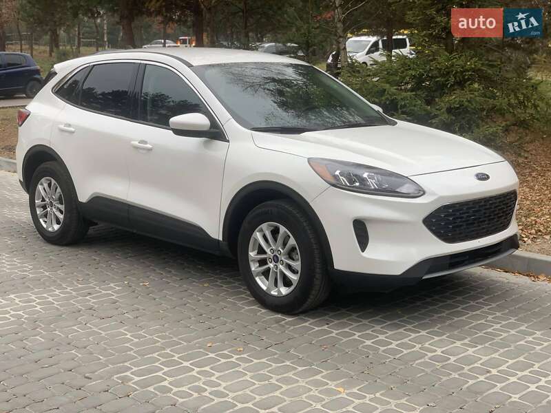 Внедорожник / Кроссовер Ford Escape 2020 в Львове