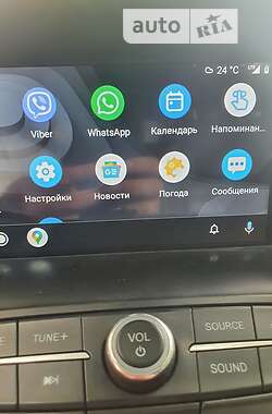 Внедорожник / Кроссовер Ford Escape 2017 в 