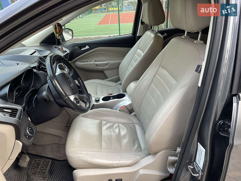 Позашляховик / Кросовер Ford Escape 2013 в Чорткові