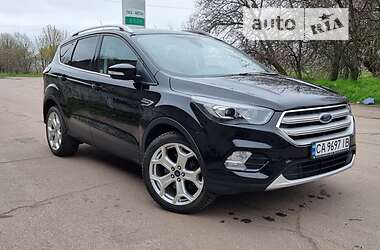 Внедорожник / Кроссовер Ford Escape 2018 в Черкассах