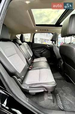 Внедорожник / Кроссовер Ford Escape 2017 в Запорожье