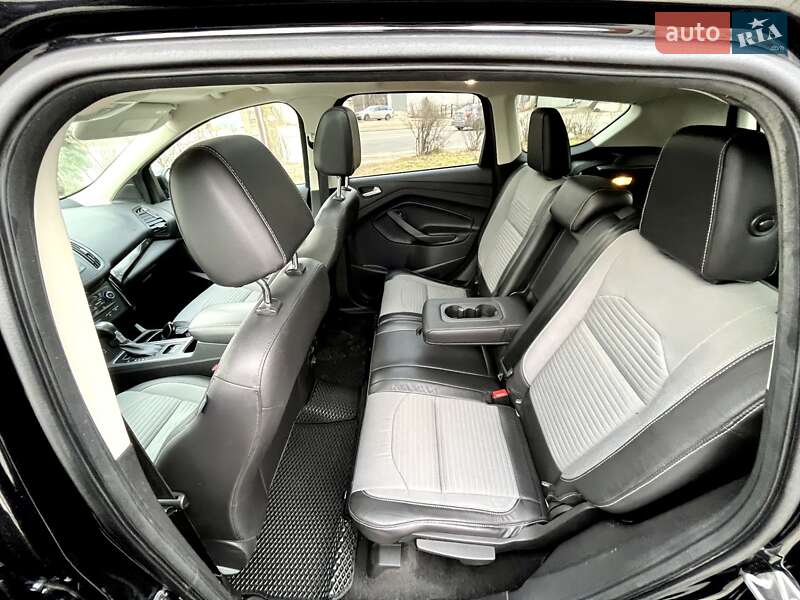 Внедорожник / Кроссовер Ford Escape 2017 в Запорожье