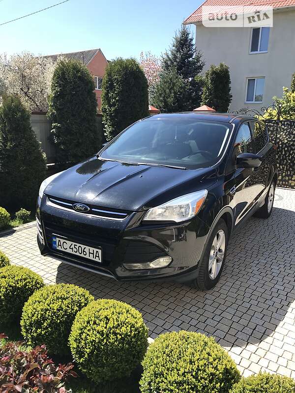 Внедорожник / Кроссовер Ford Escape 2014 в 