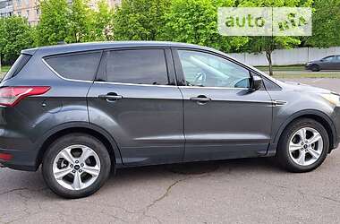 Внедорожник / Кроссовер Ford Escape 2015 в Кривом Роге