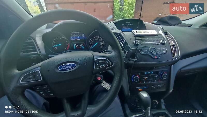 Внедорожник / Кроссовер Ford Escape 2017 в Тернополе