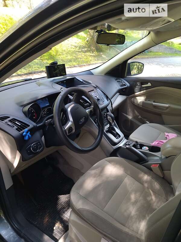 Внедорожник / Кроссовер Ford Escape 2012 в Луцке