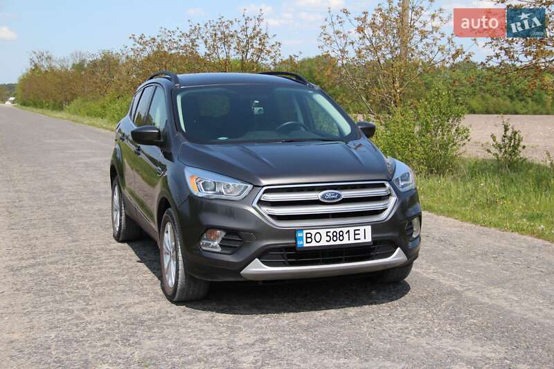 Позашляховик / Кросовер Ford Escape 2017 в Кременці