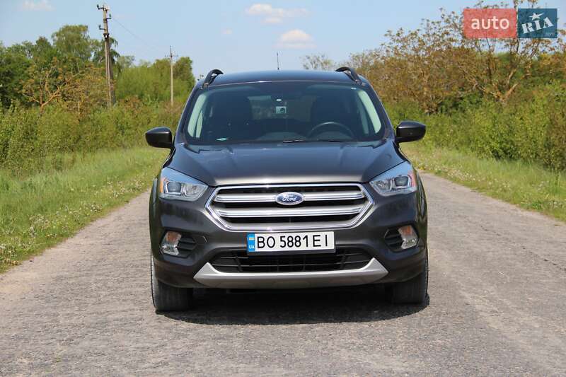 Позашляховик / Кросовер Ford Escape 2017 в Кременці