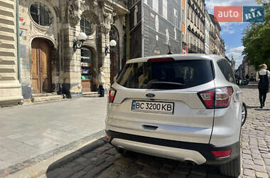 Внедорожник / Кроссовер Ford Escape 2019 в Львове