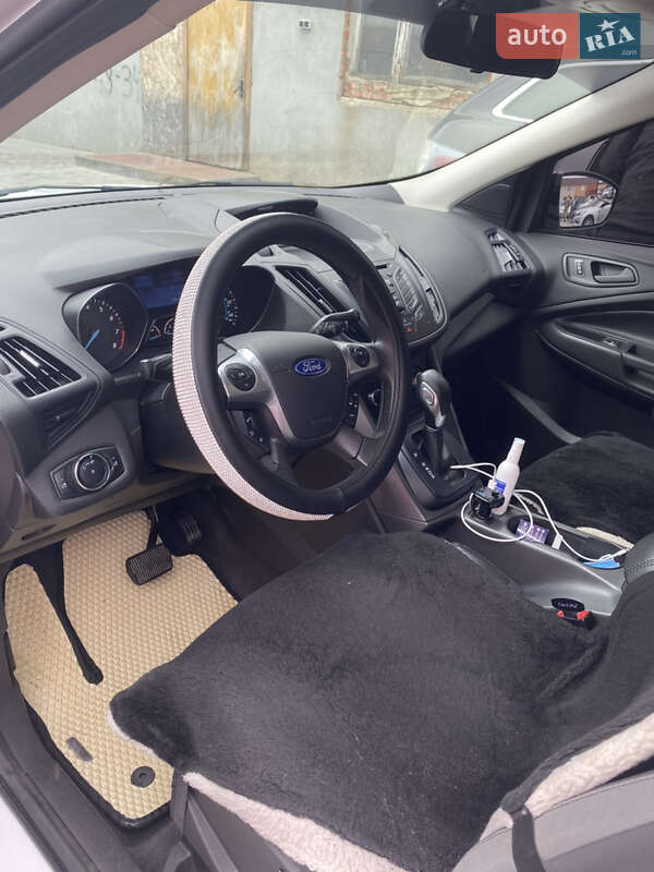 Внедорожник / Кроссовер Ford Escape 2014 в Сумах