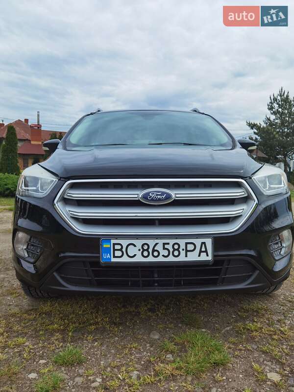 Внедорожник / Кроссовер Ford Escape 2017 в Яворове