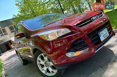 Внедорожник / Кроссовер Ford Escape 2015 в 