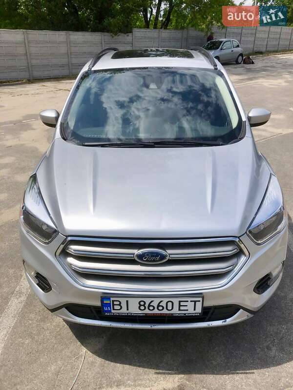 Внедорожник / Кроссовер Ford Escape 2018 в Кременчуге