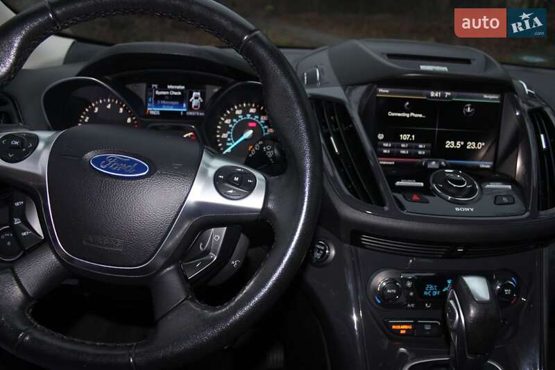 Внедорожник / Кроссовер Ford Escape 2013 в Хмельницком