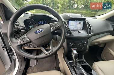 Внедорожник / Кроссовер Ford Escape 2019 в Шепетовке