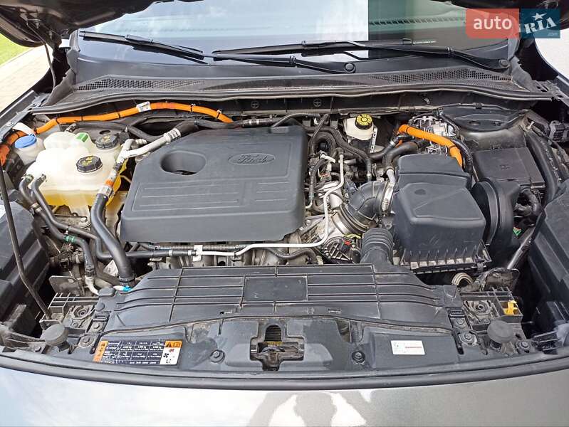 Позашляховик / Кросовер Ford Escape 2020 в Львові