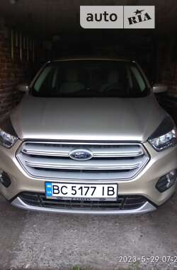 Внедорожник / Кроссовер Ford Escape 2018 в Львове