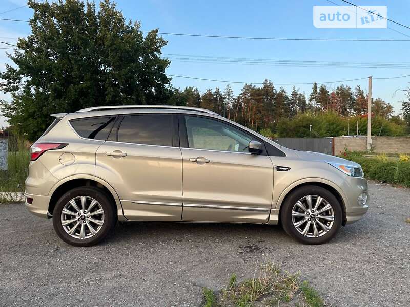 Позашляховик / Кросовер Ford Escape 2016 в Києві