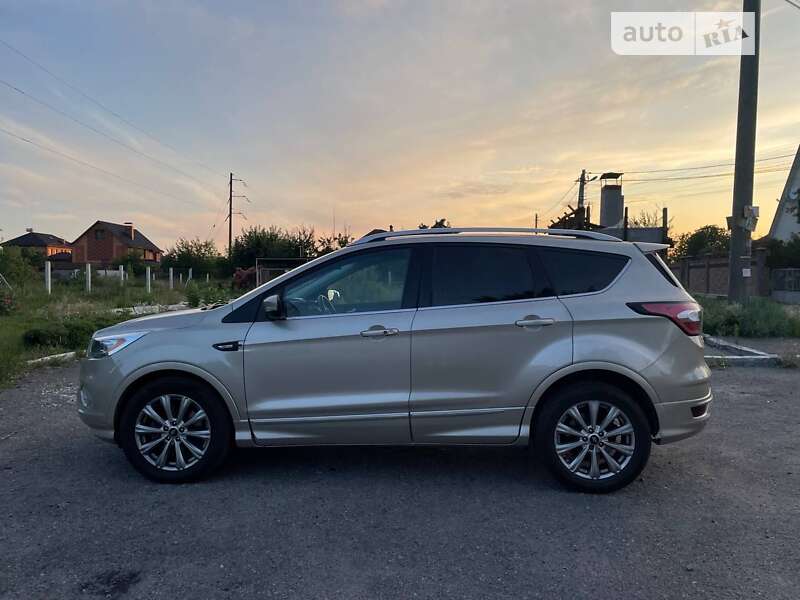 Позашляховик / Кросовер Ford Escape 2016 в Києві