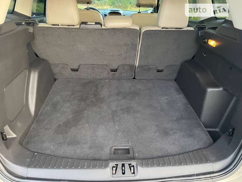 Позашляховик / Кросовер Ford Escape 2016 в Києві